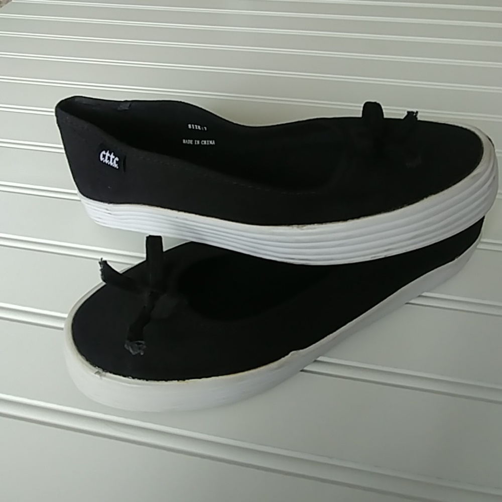 Cute To The Core flats